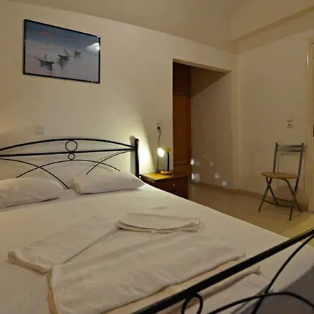 南希客房公寓 3* Agios Andreas (Messenia)