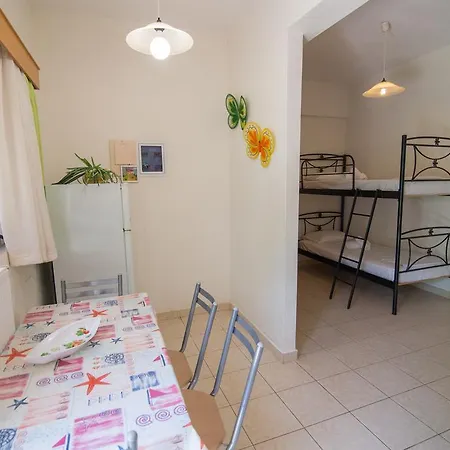 Nancy Ájosz Andréasz