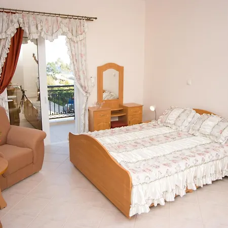Apart-hotel Nancy Agios Andreas (Messenia)