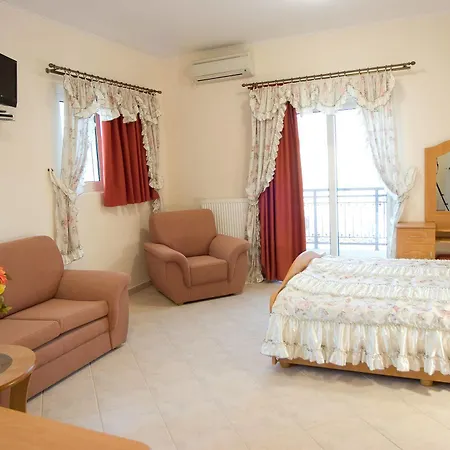 Nancy 4* Agios Andreas (Messenia)