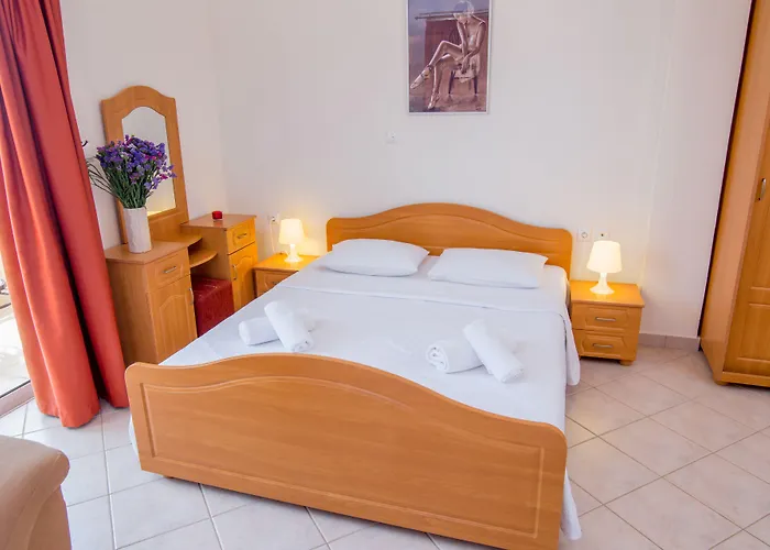 Ξενοδοχείο με διαμερίσματα Nancy Άγιος Ανδρέας