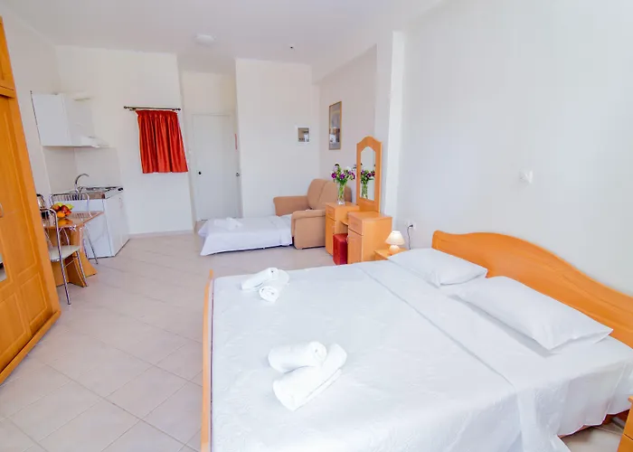 Nancy Ξενοδοχείο με διαμερίσματα Άγιος Ανδρέας