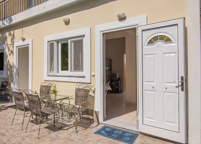 Ξενοδοχείο με διαμερίσματα Nancy 3*